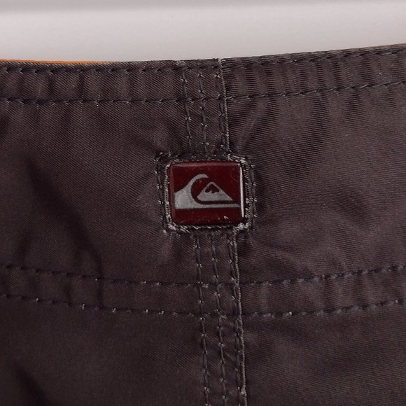 Quiksilver Cargo Side Pocket Embroidered Logo Brown Orange & White Board Shorts - Picture 7 of 11